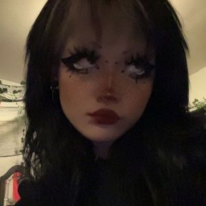 Meet your Posher, Sabrina